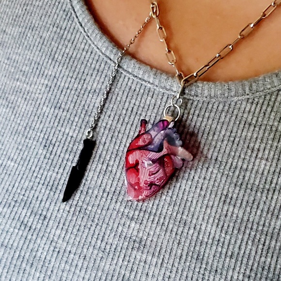 Interactive Pierced Heart Necklace - Picture 3 of 3
